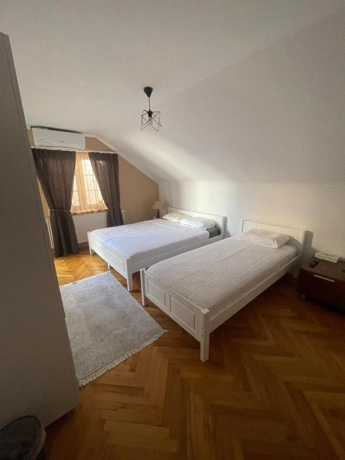 Guesthouse 12A Πρίστινα Εξωτερικό φωτογραφία