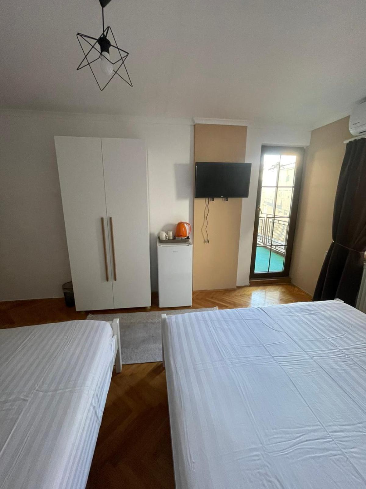 Guesthouse 12A Πρίστινα Εξωτερικό φωτογραφία