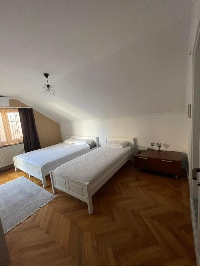 Guesthouse 12A Πρίστινα Εξωτερικό φωτογραφία